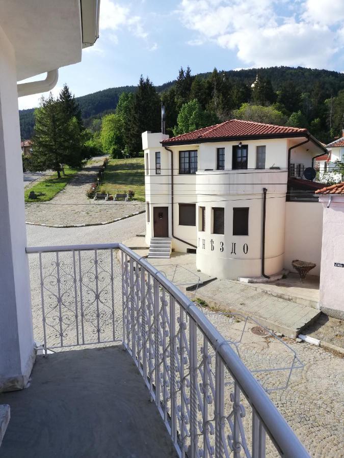 Хотел Бялата Роза Schipka Exterior foto